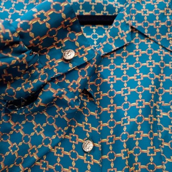 GIANNA | Drapey Chainlink Vintage Blouse - Picture 2 of 7